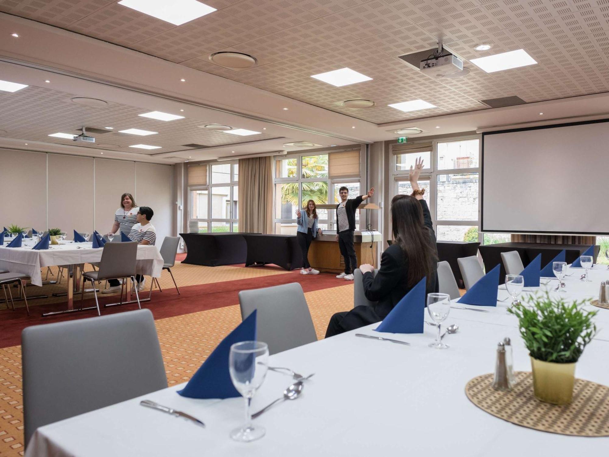 Mercure Caen Centre Port De Plaisance Exterior foto